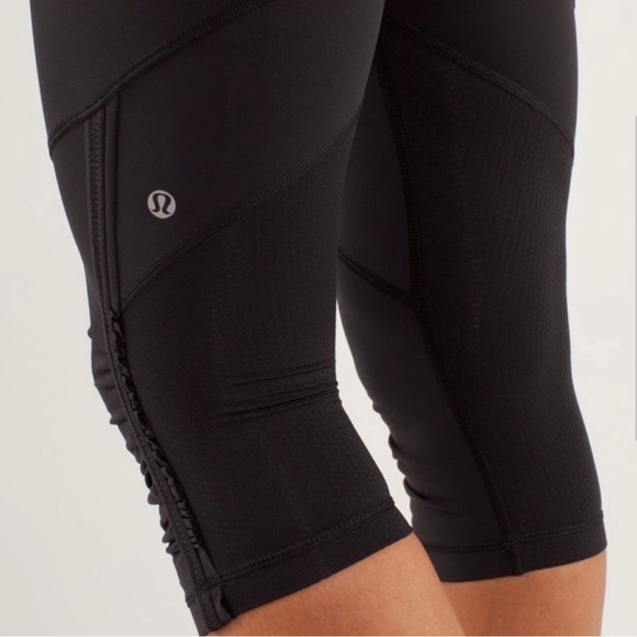 LULULEMON Run For Your Life Crop Mesh Ruffle Leggings Size 4 - Picture 2 of 5